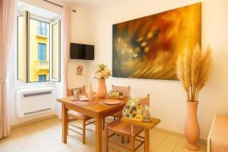 Colosseum window 1800-Romantic apartment Rome - 9