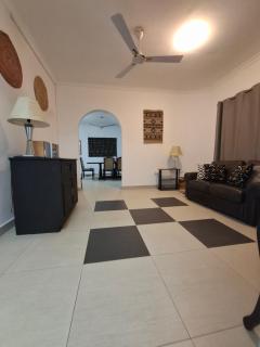 Comfortable 4BDR Villa for Families or Groups East Airport Spintex - 9