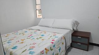 A 10 de sagrada familia minutos caminando - 4