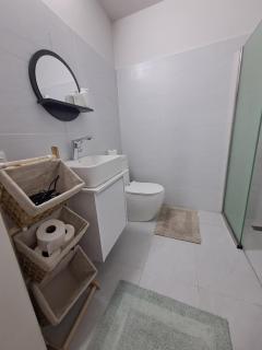 Sea Aura - Deluxe Beach Apartment - 1