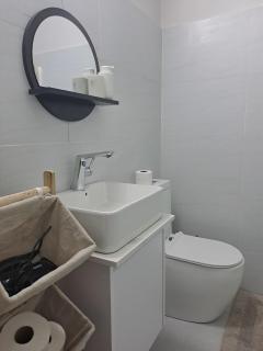 Sea Aura - Deluxe Beach Apartment - 2