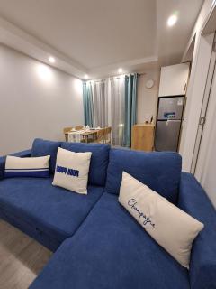 Sea Aura - Deluxe Beach Apartment - 8