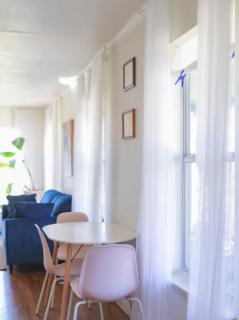 Creekside Artists Flat w Spa Tub & Garden! - 9