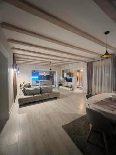 Garden Retreat Keyhouse - 2