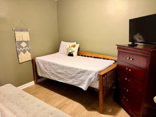 Happy House in the City - 2