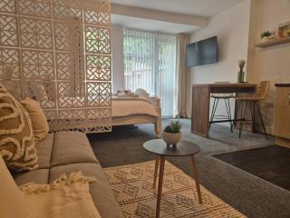 #5 Studio Apartment Portsmouth *Parking* *garden* - 3