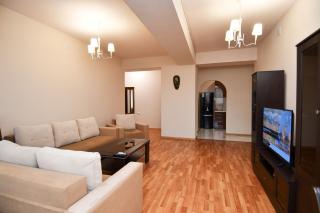 Prime Apartment 2 Bedroom, 2 Open Balcony , Near Opera House - 7