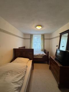 Urlaub am Fluss im historischen Altenburschla - 2