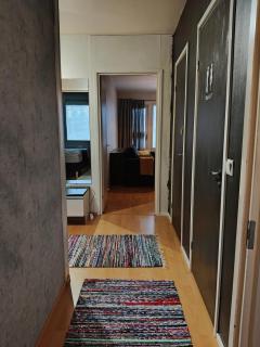 Peaceful and spacious apartment with free parking - 2