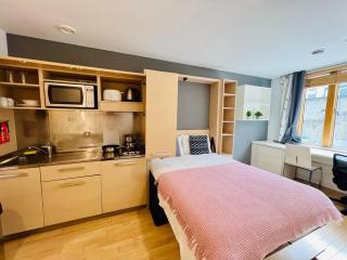 Stuhomes - Arundel House - London - 3