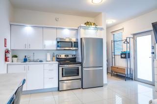 Aquaville Dorado Moderna Studio 6 - 1