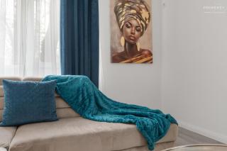 Stylish Blue Haven 1 BR Balcony Access - 3