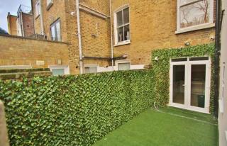 Amazing 2 Bedroom Garden Flat - 1