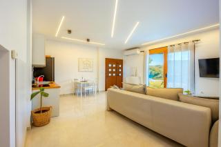 Oasis Acropolis Serres With Parking Next to Center - 0