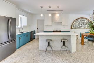 Tropical backyard with pool 10 min from Miami Beach! - 2