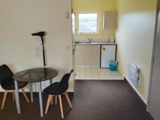 Geneva Motor Lodge - 8