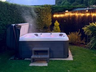 Allt Mor Retreat with Hot Tub - 8