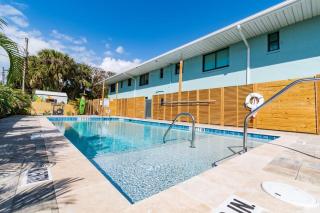 Full complex 8 Separate 2 bedroom 1 bath units - Cocoa Beach - 8