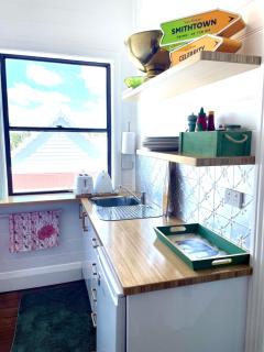 Smithtown Champagne Bed and Bubbles - 3