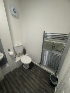 Lake District Fully Furnished Home - 4