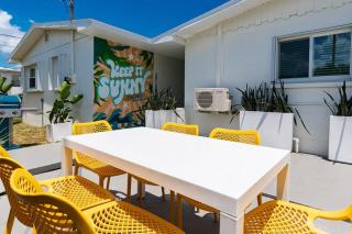 THE JUNI Studio Surf Paradise in Heart of Cocoa Beach - 7