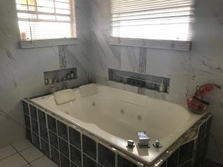 Tropical Harbour View - 6