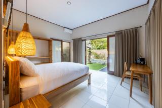 Arana Family Villa with Private Garden and Pool, 2BR, Kitchen, AC, free Parking - 8