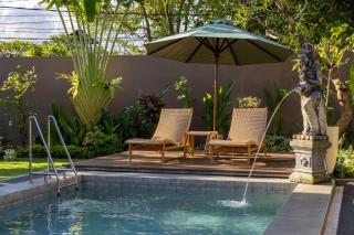 Arana Family Villa with Private Garden and Pool, 2BR, Kitchen, AC, free Parking - 5