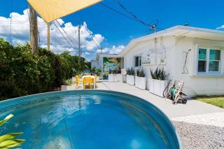 THE JUNI - Studio Steps to Beach Downtown - 8