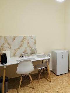 Tirana central guestroom - 6