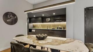 Luxe Executive Getaway 2 Bed 2 Bath - 8