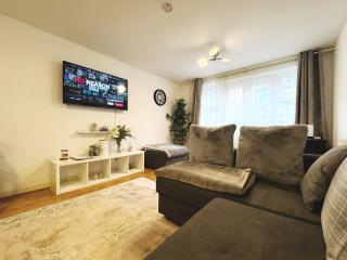 Luxury 1 Bed Tower Bridge - London - 9