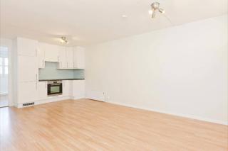 Easy Check In Luggage Storage Washing Machine Dryer - 2