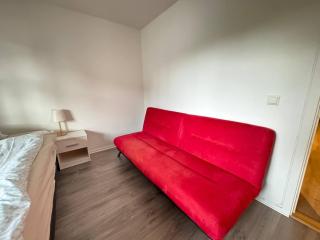 Easy Check In Luggage Storage Washing Machine Dryer - 4