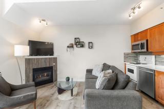 Alpenglow Lodge Junior Penthouse by MVA - 9