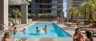 Penthouse High-Rise Ocean & City Views - 7