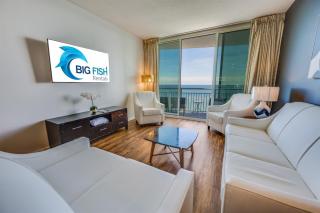 Oceanfront 3BR condo w hot tub & balcony - 4