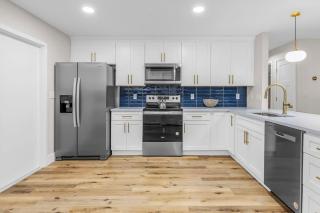 Coastal Oasis - Unique 2BR Beach Bungalow - Cape Canaveral - 3