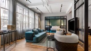 Luxe Executive Suite 2 Bed 2 Bath - 1