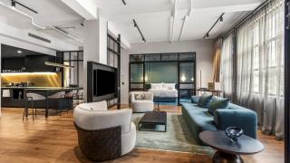 Luxe Executive Suite 2 Bed 2 Bath - 9