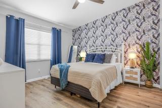 Downtown Cocoa Beach Townhome- Walk to Everything - Cocoa Beach - 9