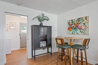 Island Escape w Private Pool & Outdoor Haven - 4