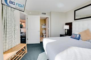 New Corner Suite, Direct Ocean & City Views,Glass! - 1