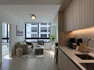 Prime Downtown Location - Amazing Amenities & Top Location - 4