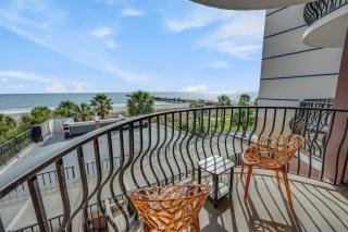 Romantic Oceanfront View, Discounted, Pools - 9