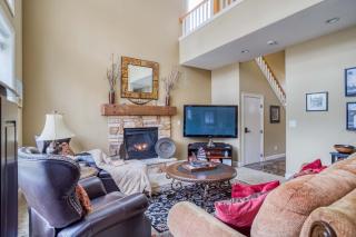 Pelican Beach House - 2