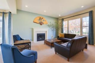 Cozy Autumn Escape - Yard Games & Hill Views - 3