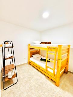 Apartahotel- Alojamiento Familiar- Apartamentos Privados Kira - 7