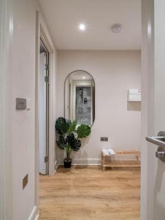 Stylish 1 Bed Flat Central Leeds - 2