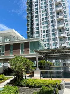 Abreeza chills place 2721 - 4